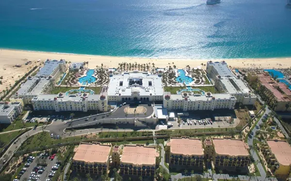 Hotel Riu Palace Cabo San Lucas — destination for your private SJD transfer