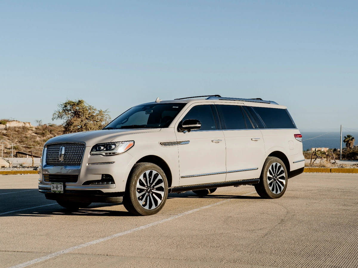 Escalade / Navigator