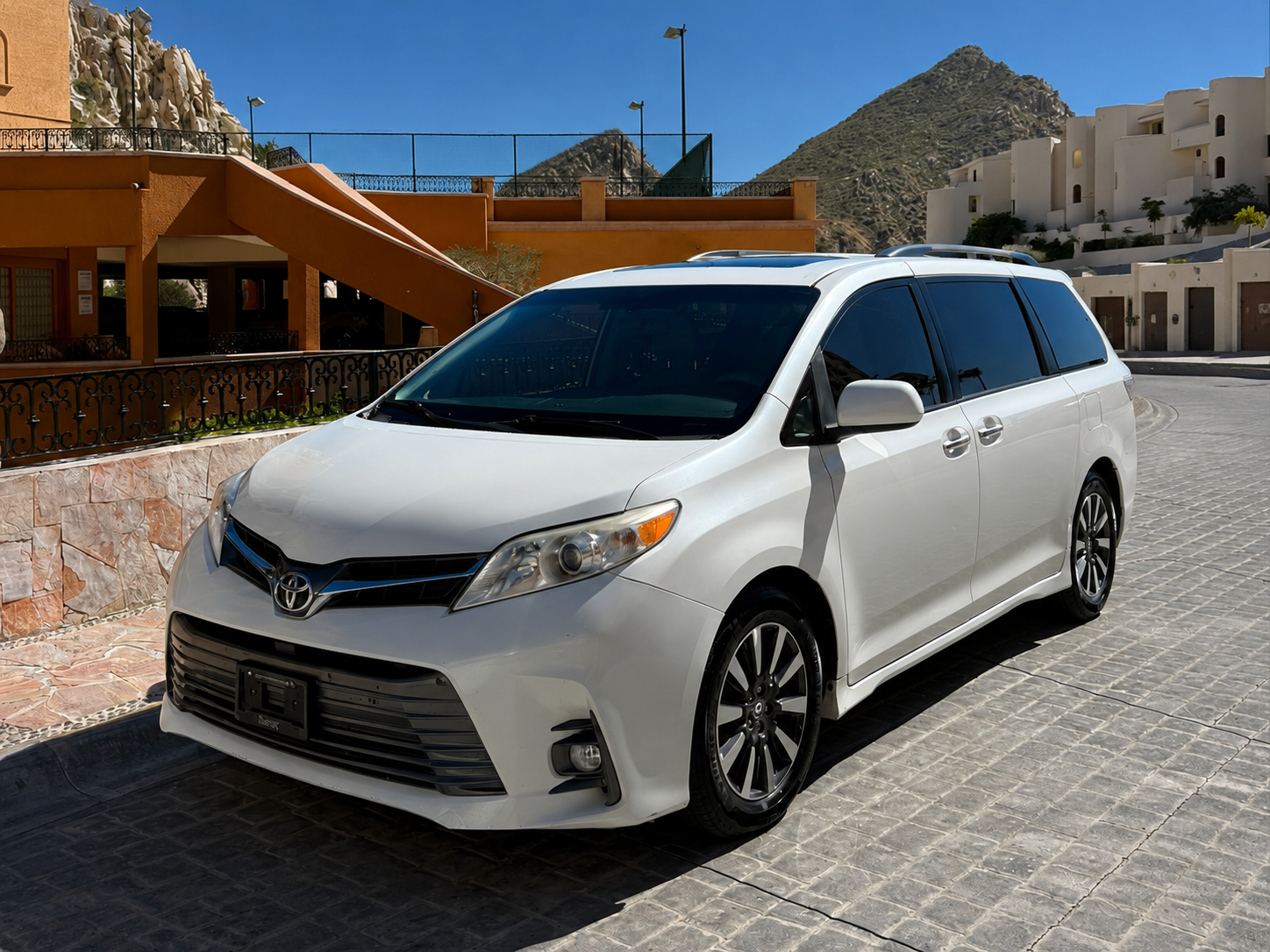 Mini Van